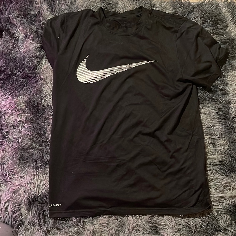 Nike t shirt